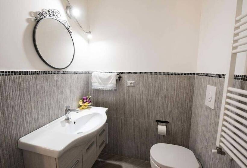 اتاق راحتی, Petros Room Camere