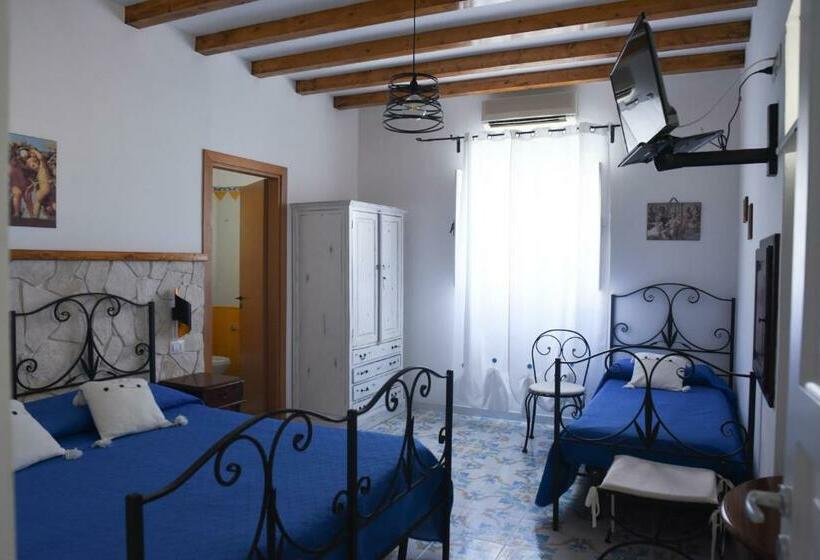 Quarto Triplo Estandar, B&b Antico Palmento