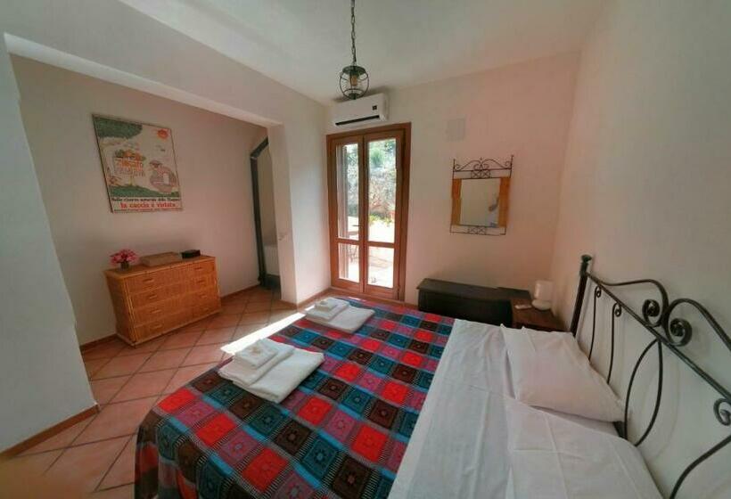 Quarto Estandar Vista Jardim, B&b Tre Giummare