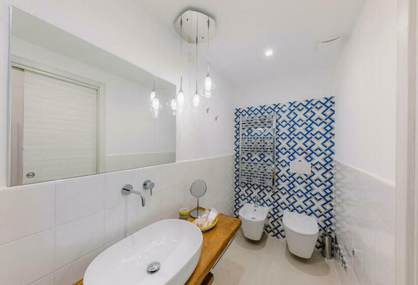 اتاق لوکس, Monte Brusara Relais