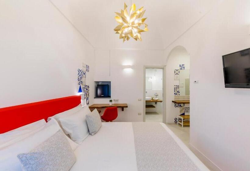 اتاق لوکس, Monte Brusara Relais