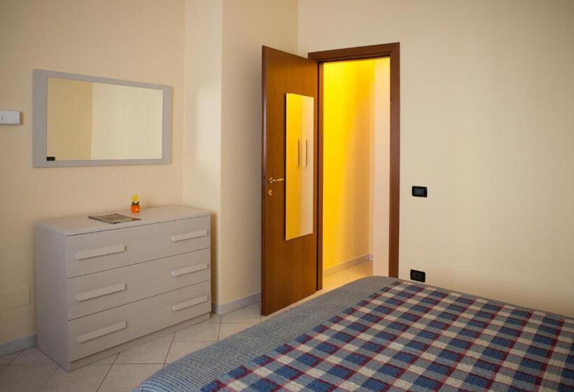 اتاق استاندارد سه تخته با چشم‌انداز باغ, B&b Casa Liberty