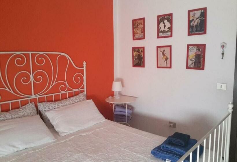 Quarto Estandar Banheiro Compartilhado, Su Planu