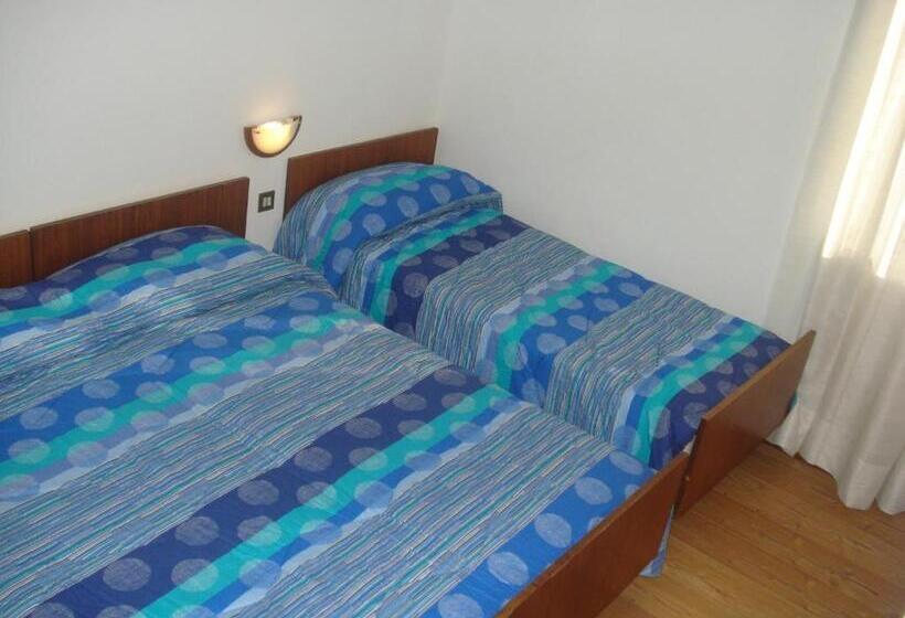 스탠다드 트리플 룸, Albergo Larese