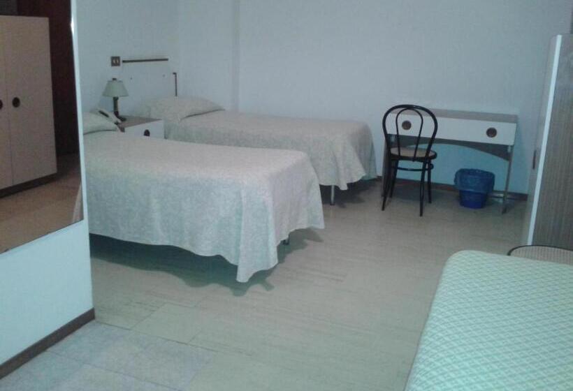 3-Bett-Standardzimmer, Albergo Tenda Verde