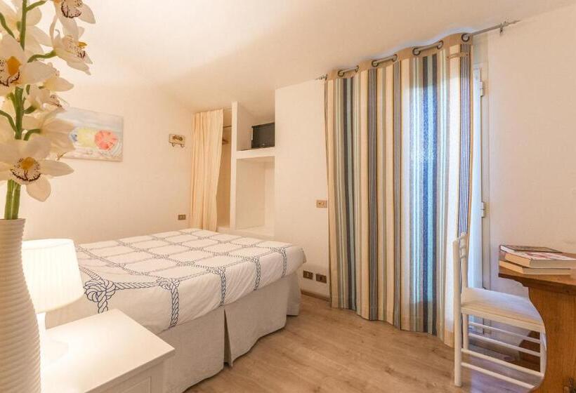 اتاق اکونومی, B&b Livia