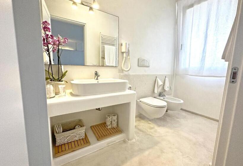 اتاق استاندارد, Adagio Salentino