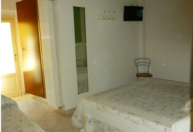 اتاق استاندارد سه نفره, La Locanda Al Lago