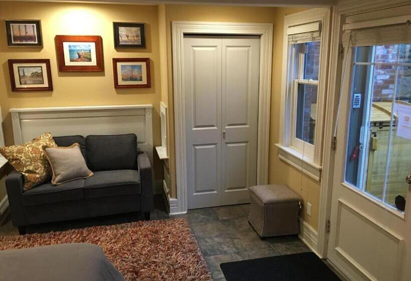 Люкс Повышенной Комфортности, Robert Porter House Inn
