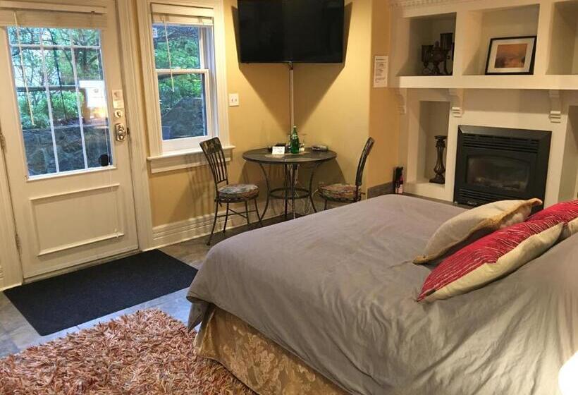 Люкс Повышенной Комфортности, Robert Porter House Inn