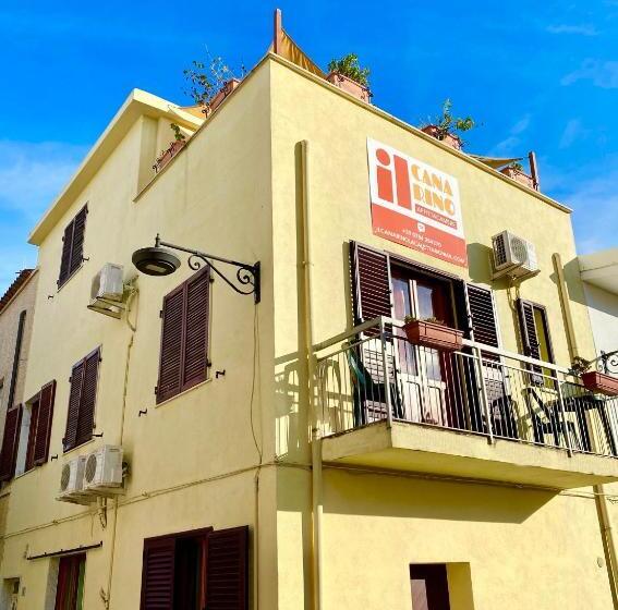 اتاق استاندارد, Il Canarino Affittacamere