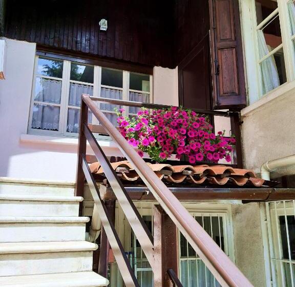 Номер Стандарт, Villanuvola