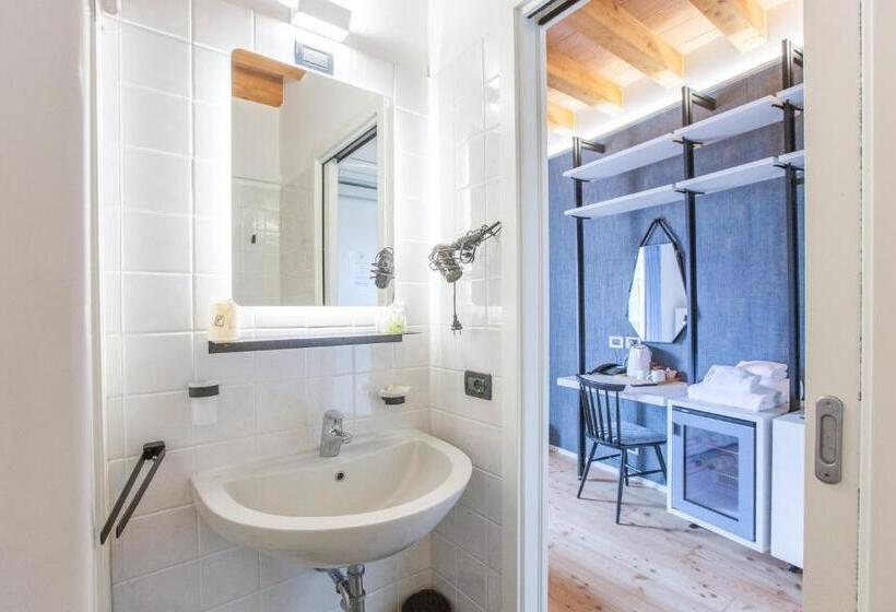 Номер Стандарт, Albergo Del Sole