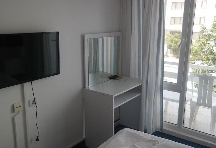 Triple Room Sea View, Eker Bermuda