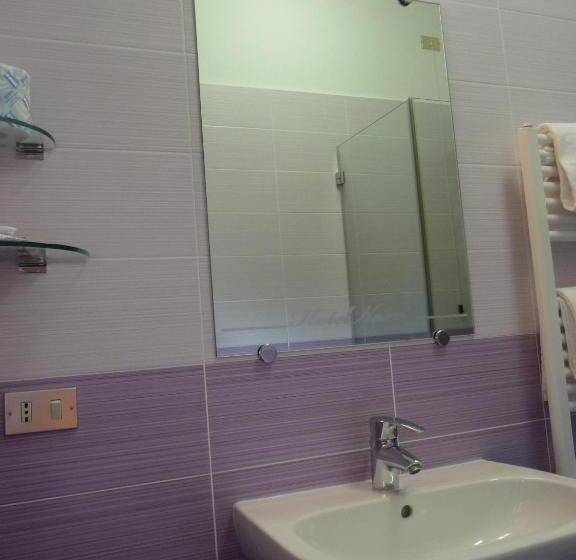 Номер Стандарт, Naxos B&b