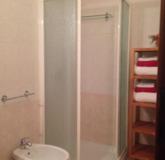 标准间, Medoacvs B&b