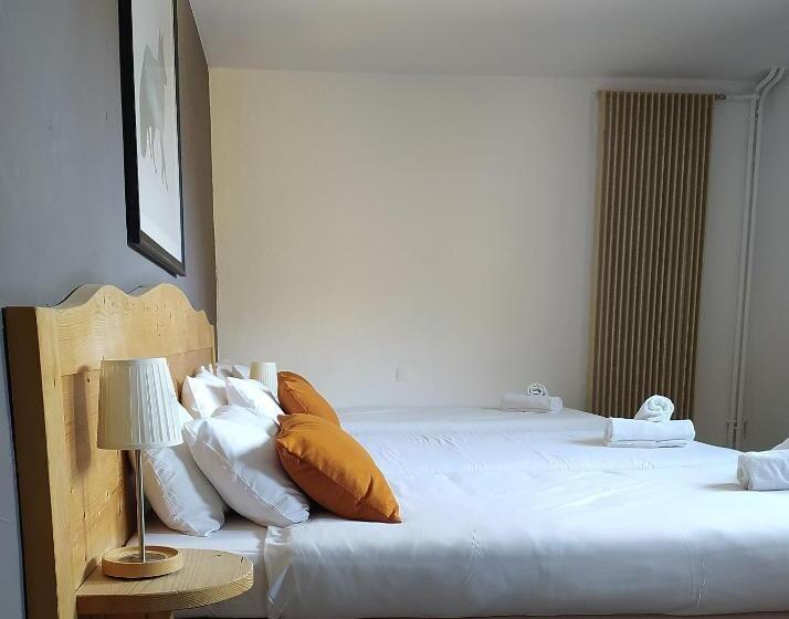 اتاق استاندارد سه نفره, Aalborg