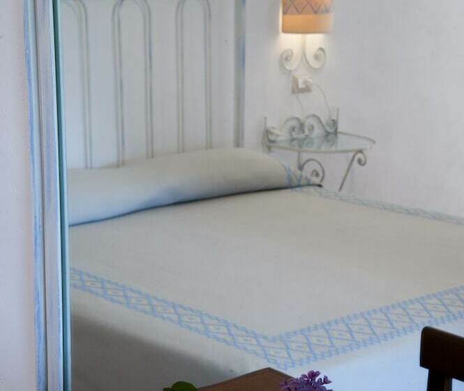 Economy Quadruple Room, Turismo Rurale Belvedere Pradonos