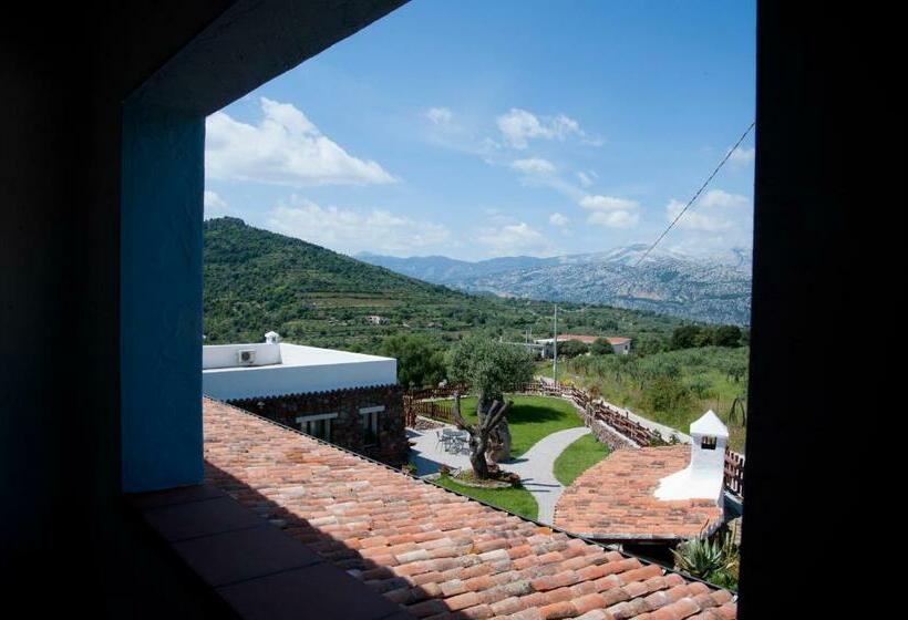 اتاق استاندارد با بالکن, Turismo Rurale Belvedere Pradonos