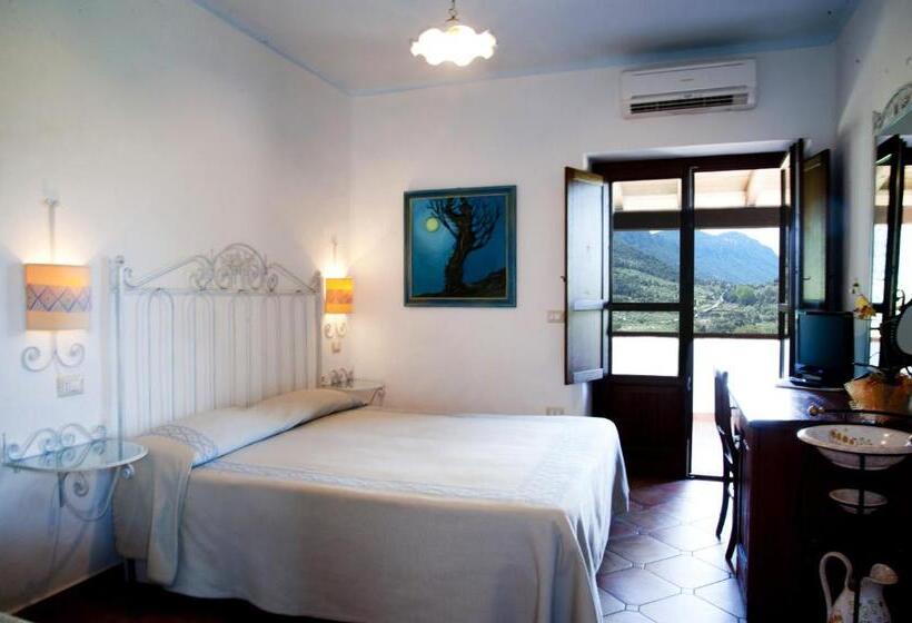 اتاق استاندارد با بالکن, Turismo Rurale Belvedere Pradonos