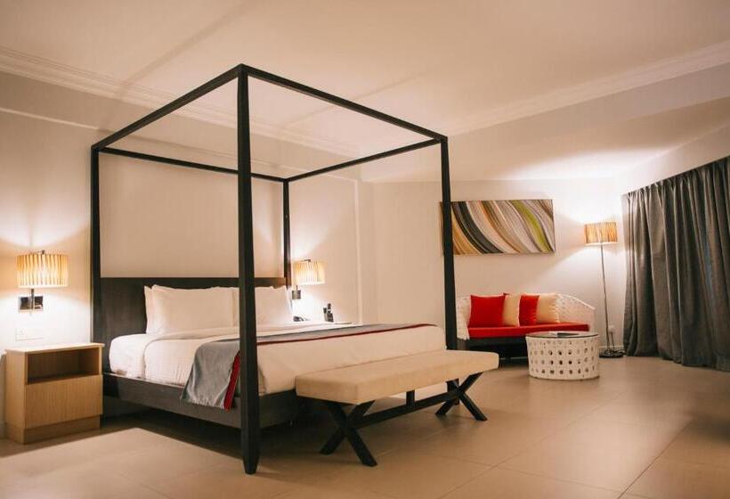 Номер Deluxe Вид на Сад, Sand & Sandals Desaru Beach Resort & Spa