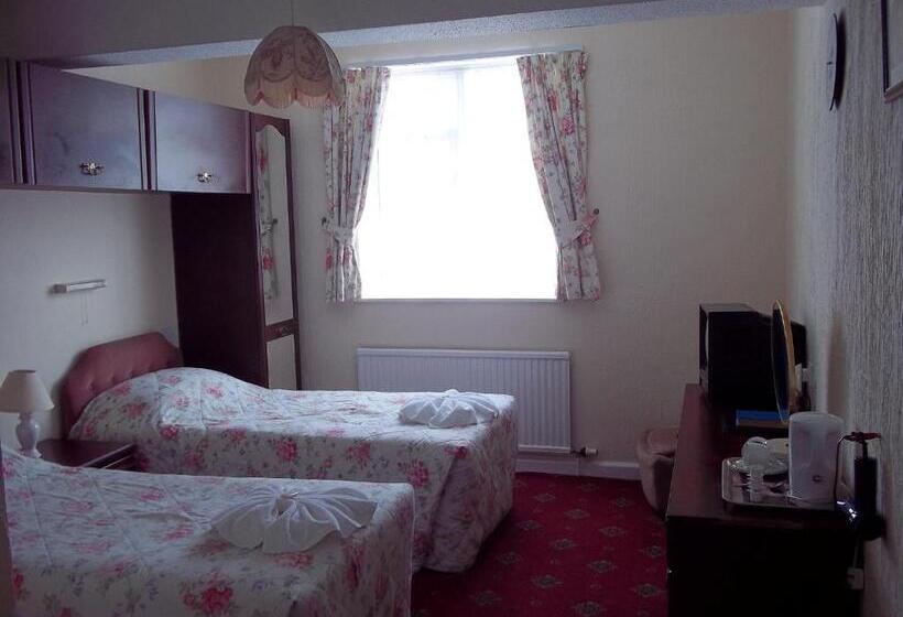Номер Стандарт, Ashley Court Hotel