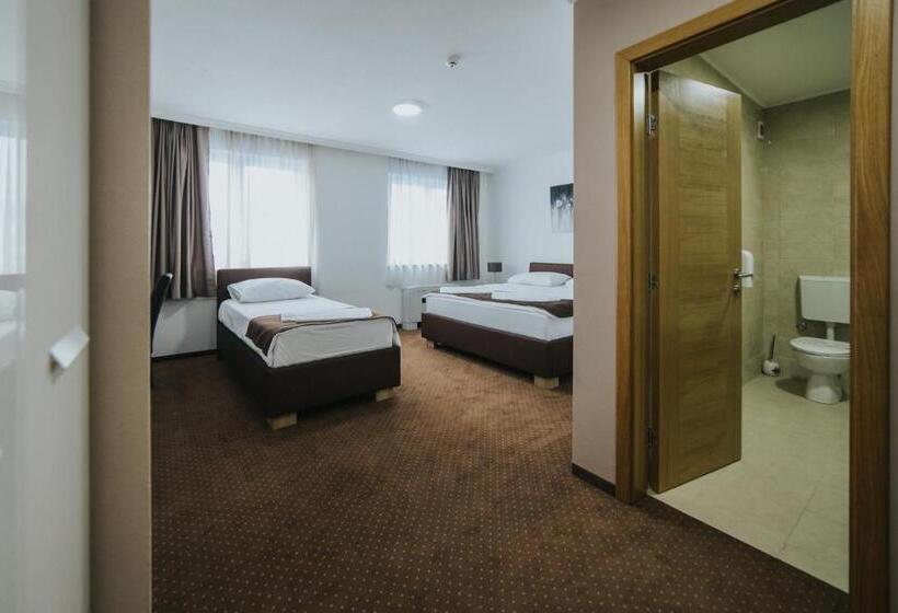 غرفة قياسية ثلاثية, Brcko Gas Doboj