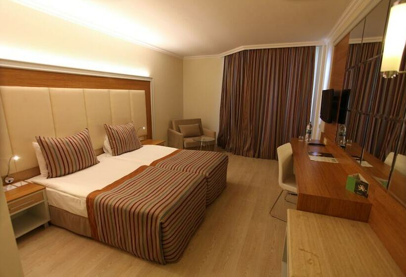 اتاق استاندارد, Aqi Pegasos Resort