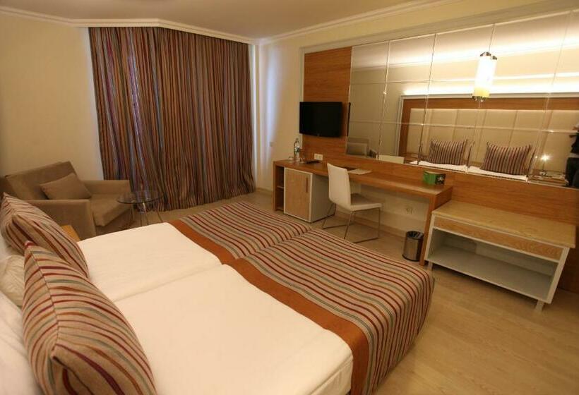 اتاق استاندارد, Aqi Pegasos Resort
