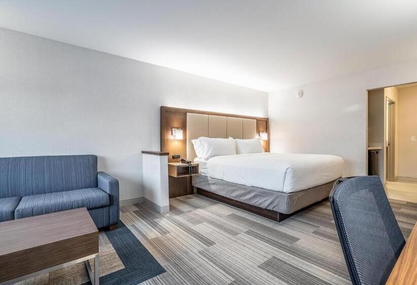 Люкс Кровать Кинг, Holiday Inn Express & Suites Platteville, An Ihg