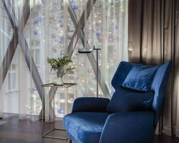 Номер Стандарт, Indigo Warsaw Nowy świat, An Ihg