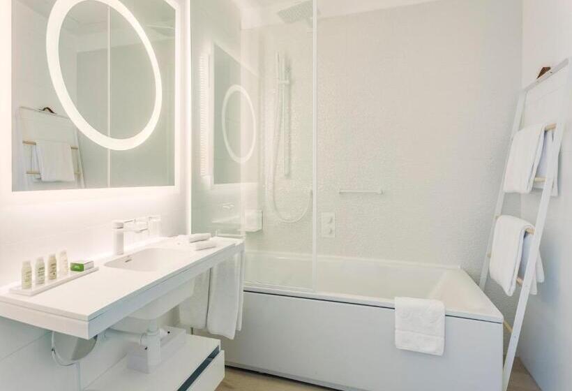 Номер Стандарт, Indigo Warsaw Nowy świat, An Ihg