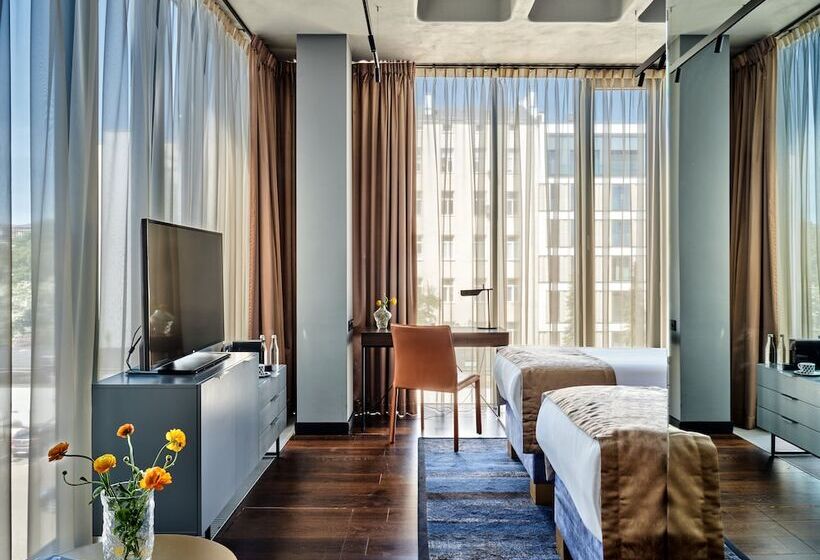 Люкс, Indigo Warsaw Nowy świat, An Ihg