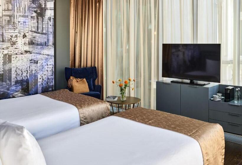 Номер Стандарт, Indigo Warsaw Nowy świat, An Ihg