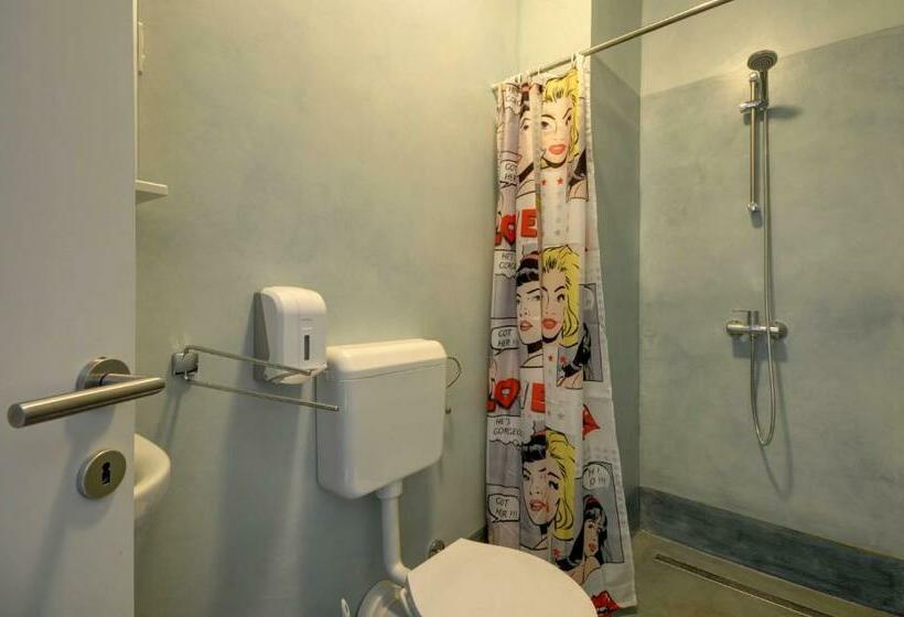 اتاق استاندارد, Rock Rooms Pula