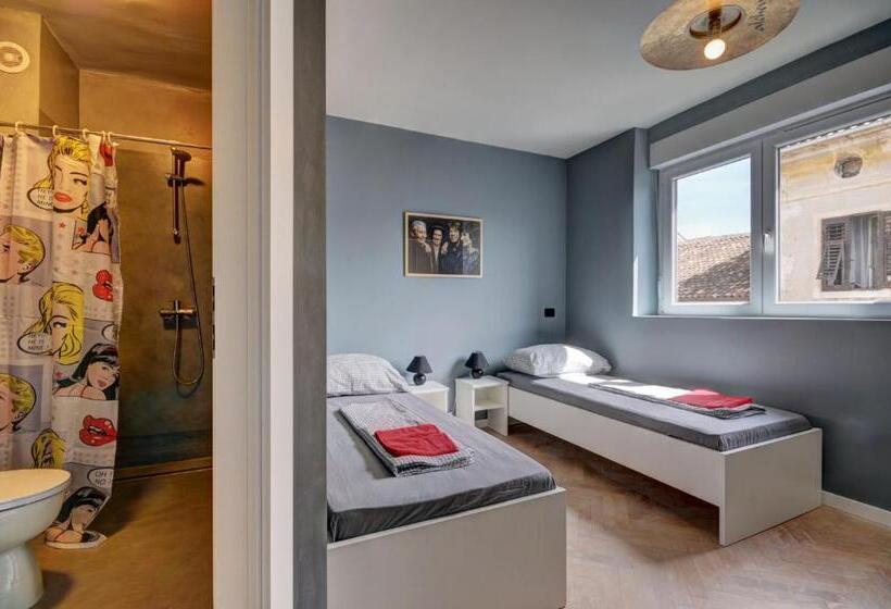 اتاق استاندارد, Rock Rooms Pula