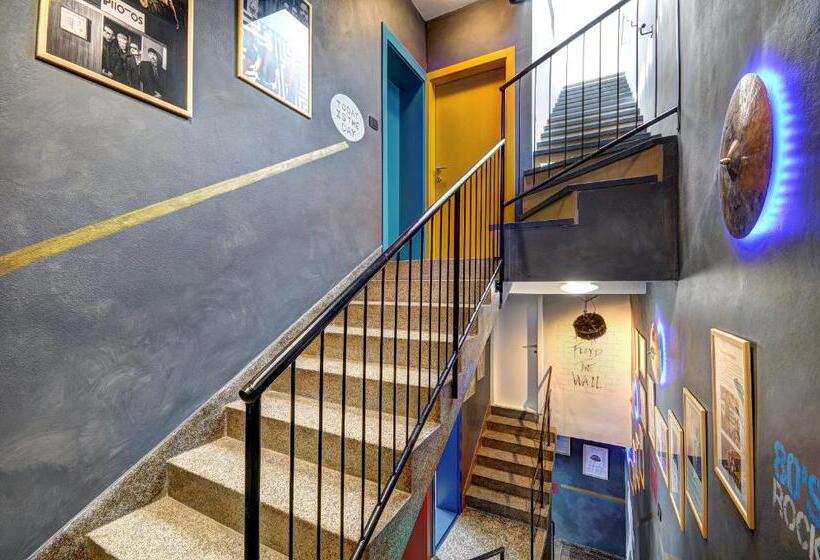 اتاق استاندارد, Rock Rooms Pula