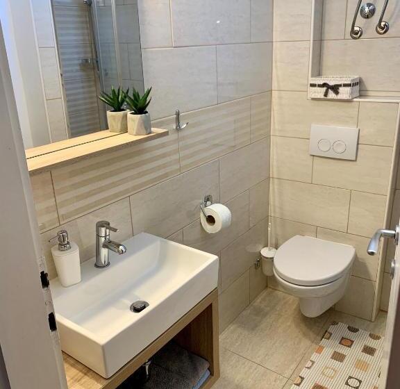 Апартаменты 1 Спальня с Террасой, Bed&breakfast Nada