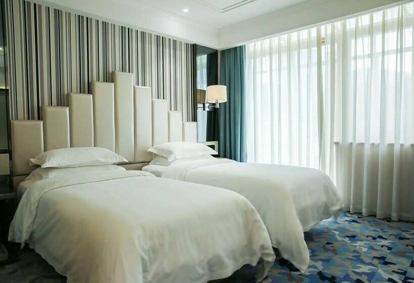 Номер Superior, Ramada Shenzhen Baoan