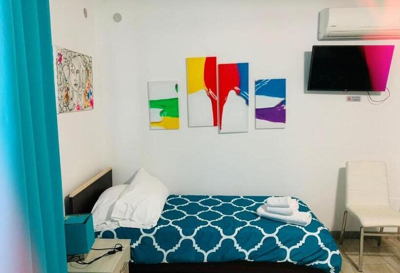 اتاق استاندارد سه نفره, Residence R&b Tyrrhenum