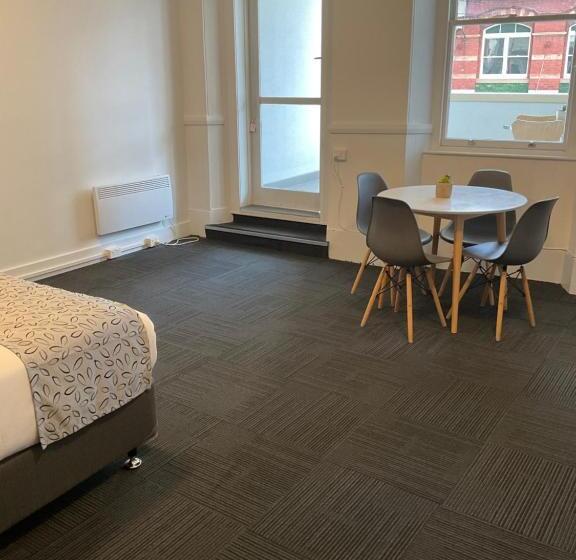 Студио Стандарт с Балконом, Argyle Accommodation