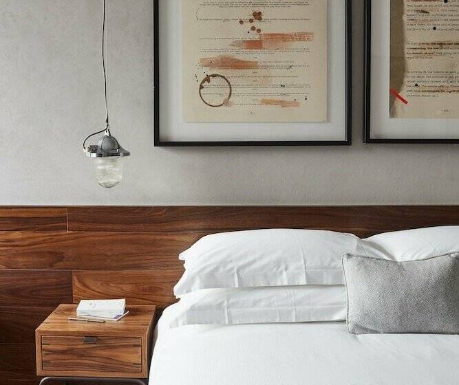 高级客房, Indigo London   1 Leicester Square, An Ihg