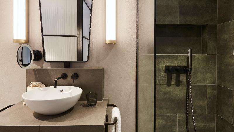 高级客房, Indigo London   1 Leicester Square, An Ihg