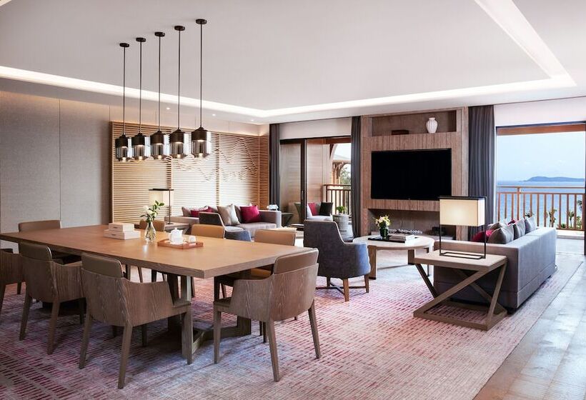 سوئیت اجرایی با چشم‌انداز دریا, Shenzhen Marriott Hotel Golden Bay