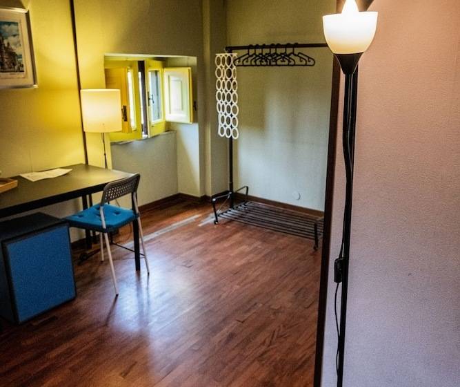 اتاق استاندارد سه نفره, Liodoro Catania B&b