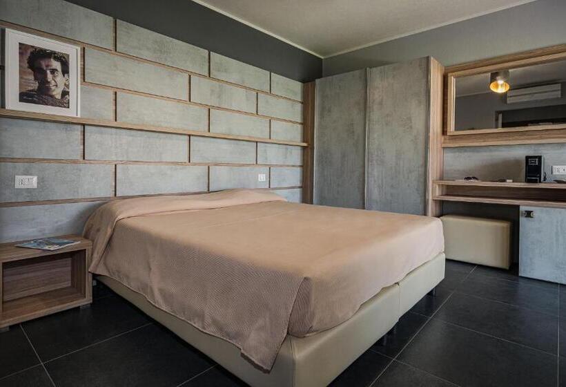 庭の見えるシングルルーム, Salice Resort