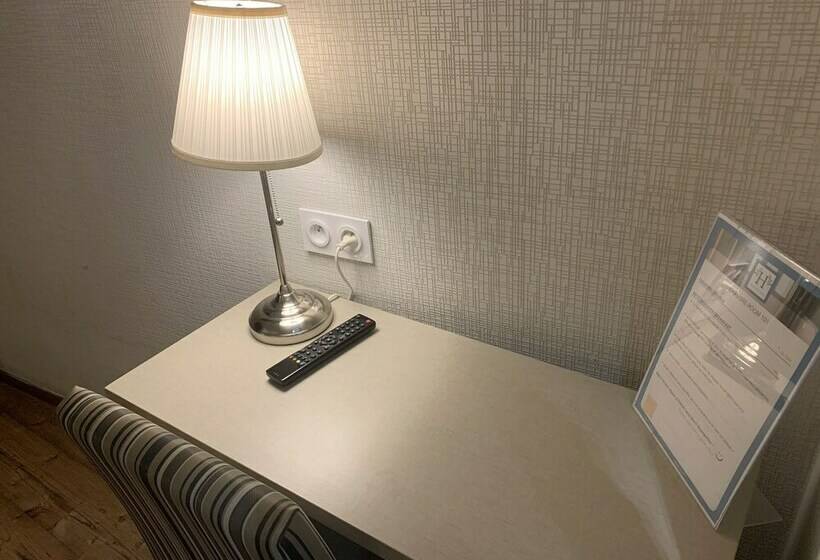 Номер Комфорт, Hôtel Saint Roch Montpellier
