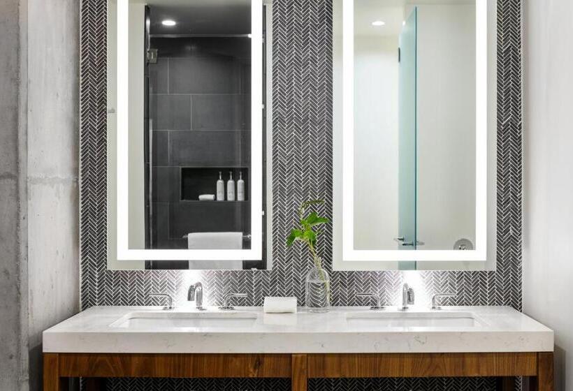 Люкс, Limelight Hotel Denver