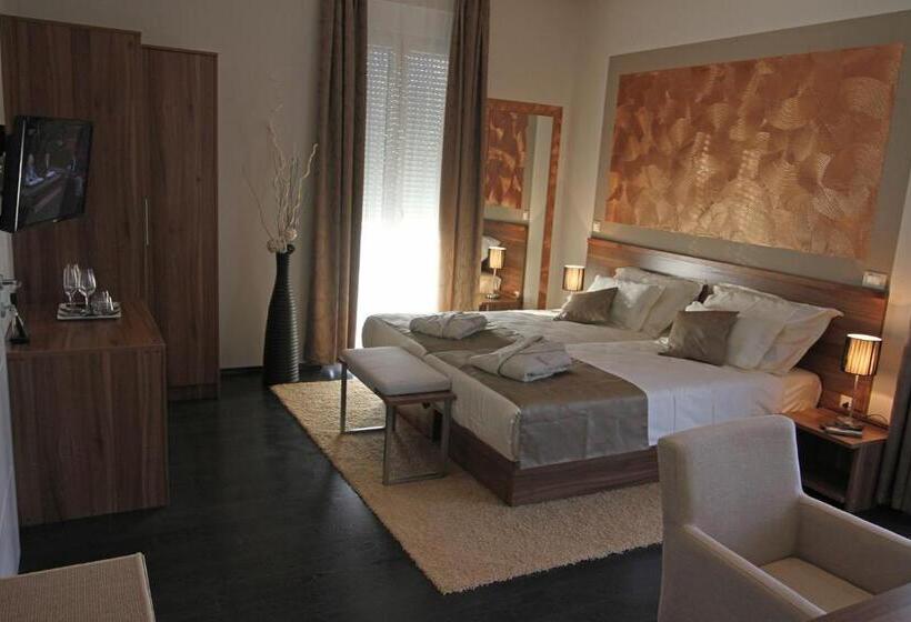 Номер Стандарт с Балконом, Rooms Villa Oasiss