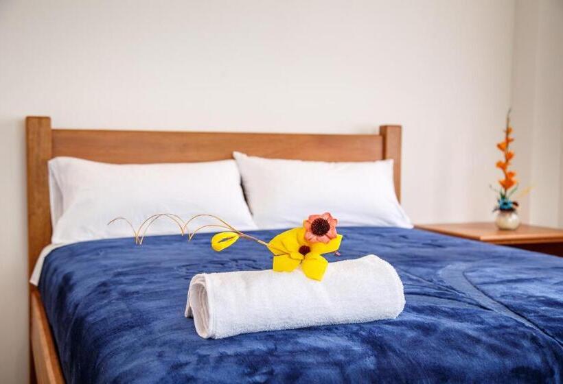 Номер Superior Кровать Кинг, Community Hostel Alausi